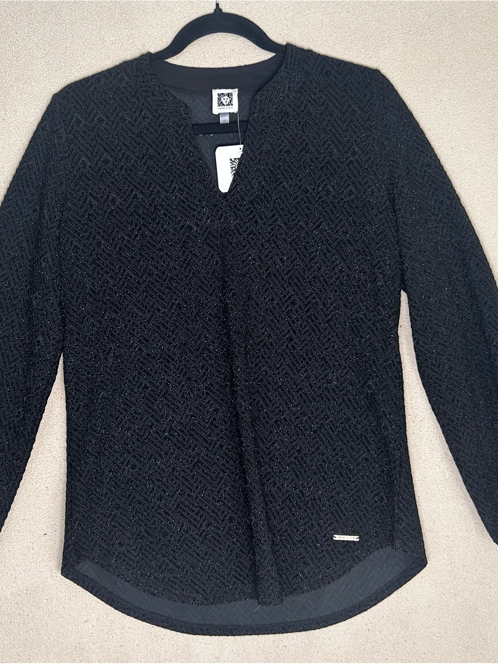 Anne Klein Black Textured Long-Sleeve Blouse Size Small. Beautiful fabric.